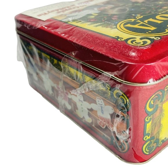 Crayola Collectible Vintage Tin, 64 Crayons  & Exclusive Bear Christmas Ornament - Picture 10 of 11